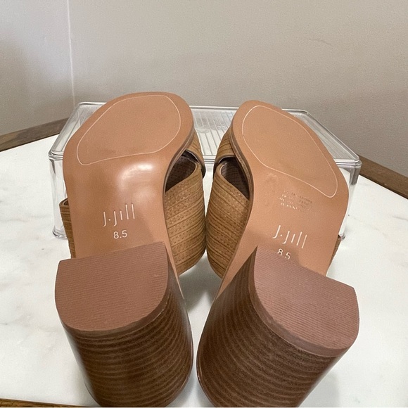 J. Jill Slip-On Crossover Strap and Block Heel Sandals - Picture 8 of 8